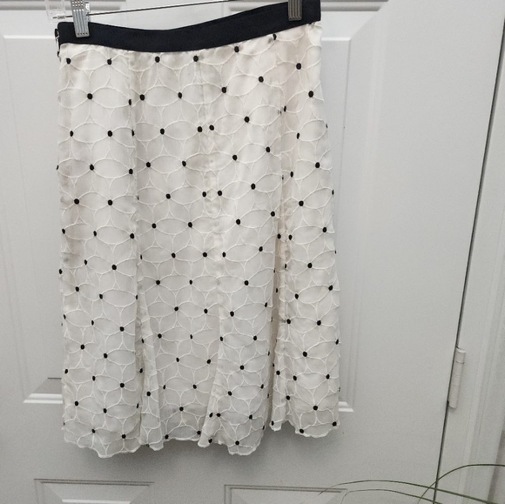 Ann Taylor Black White Lace Skirt Size 6